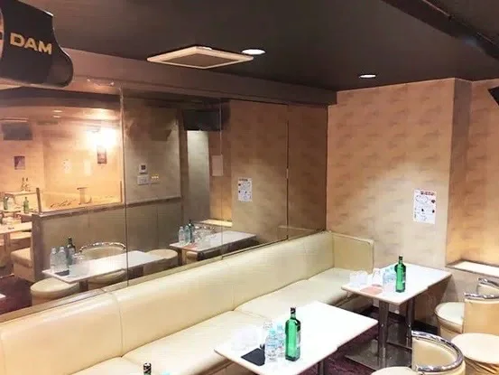 クラブエルの店舗写真 2